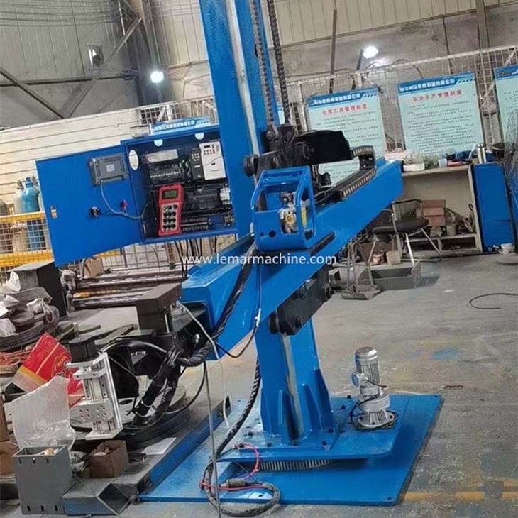 Column And Boom Welding Manipulator